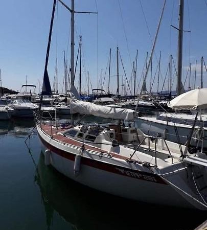 Bateau A Quai St Raphael, 4 Couchages , Voilier Etap 28I Hotel Saint-Raphaël Buitenkant foto