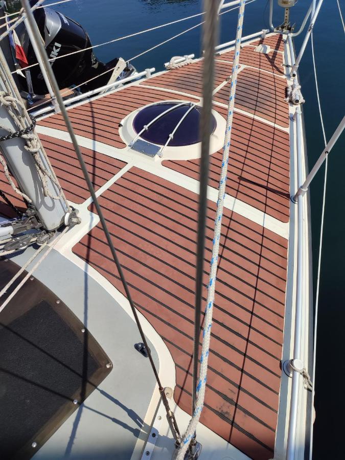 Bateau A Quai St Raphael, 4 Couchages , Voilier Etap 28I Hotel Saint-Raphaël Buitenkant foto